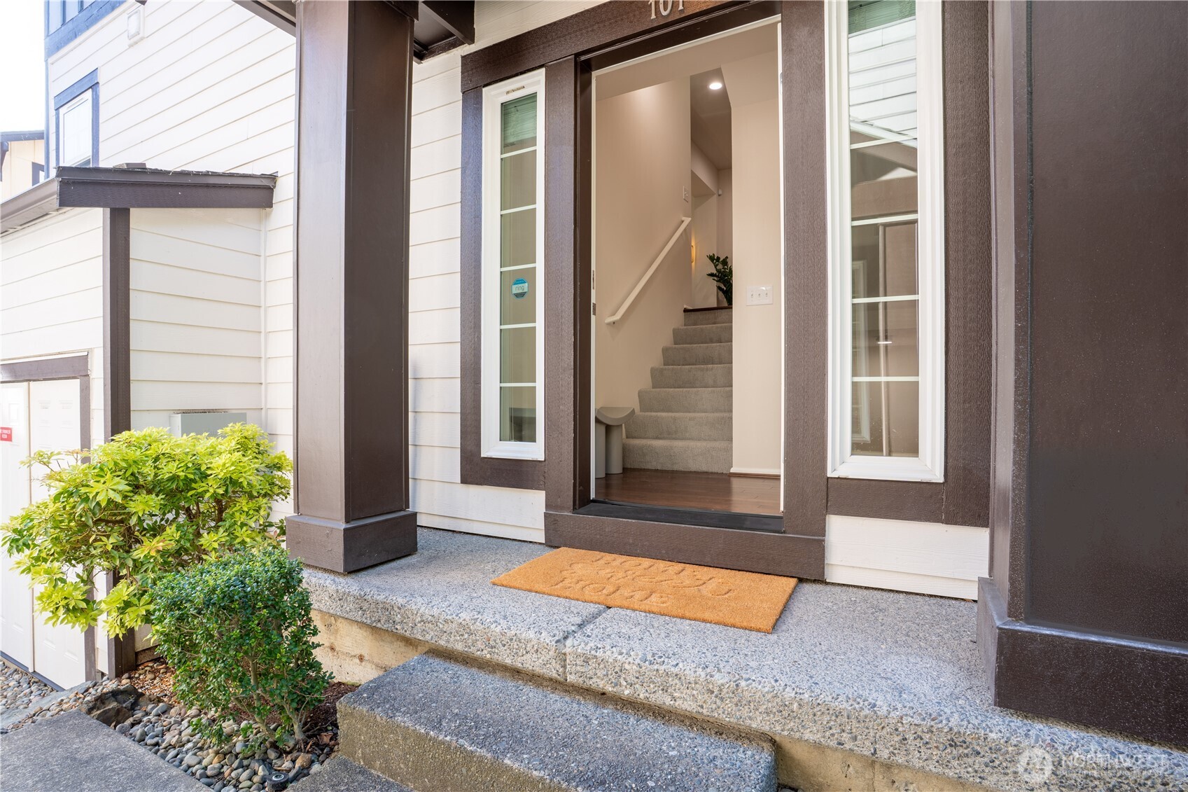 10378 157th Place NE #101, Redmond, WA 98052