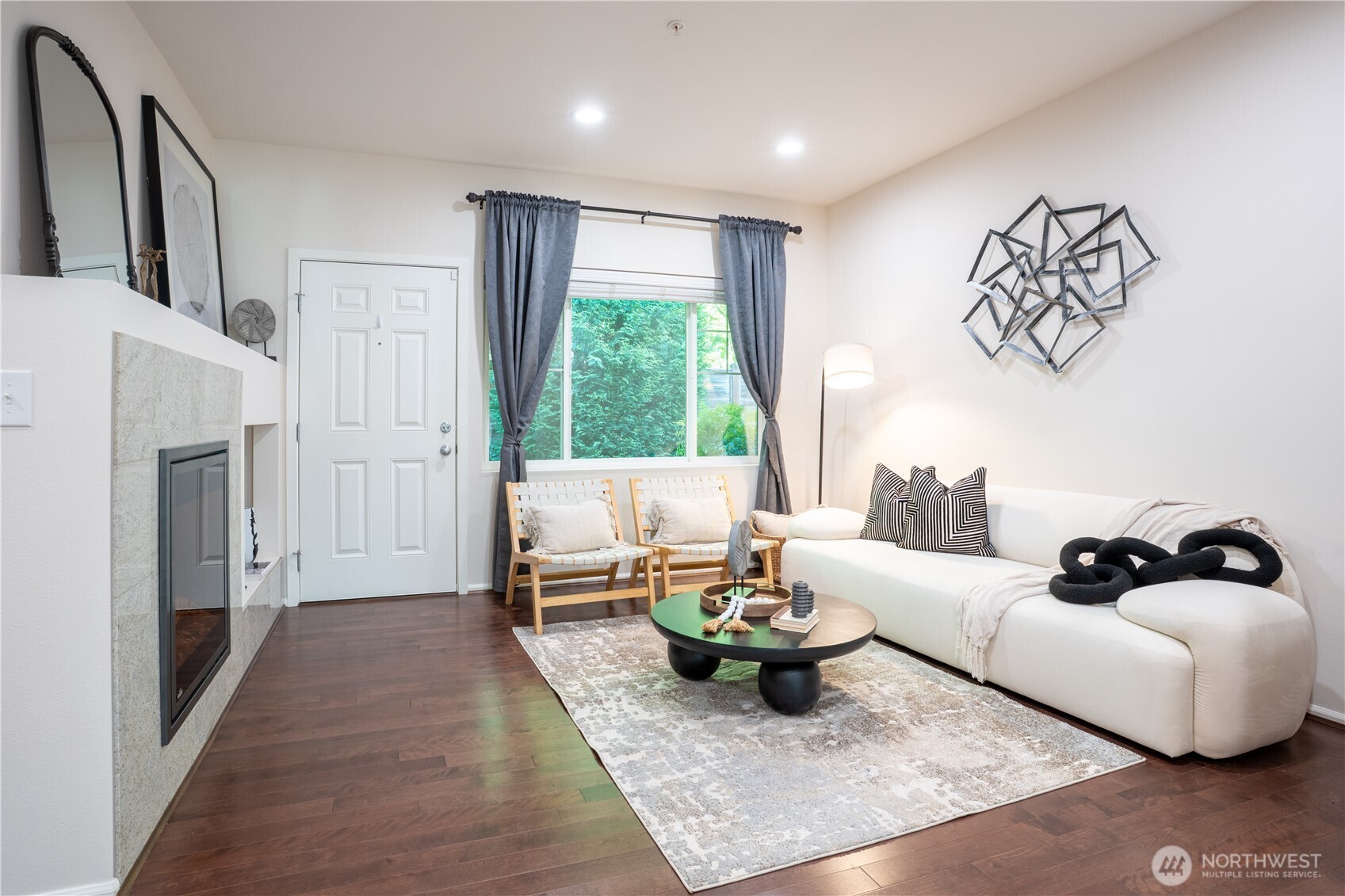 10378 157th Place NE #101, Redmond, WA 98052