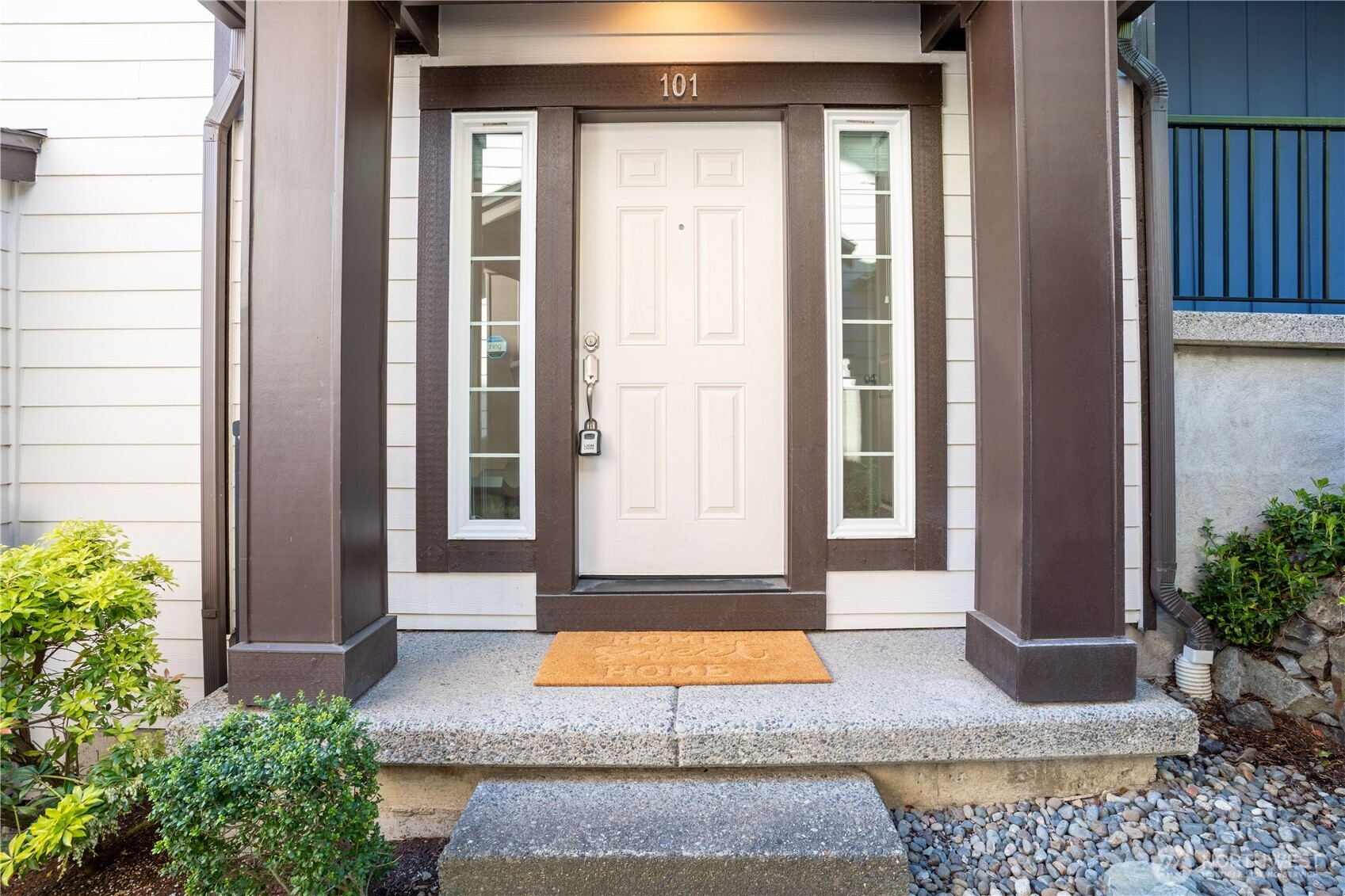 10378 157th Place NE #101, Redmond, WA 98052