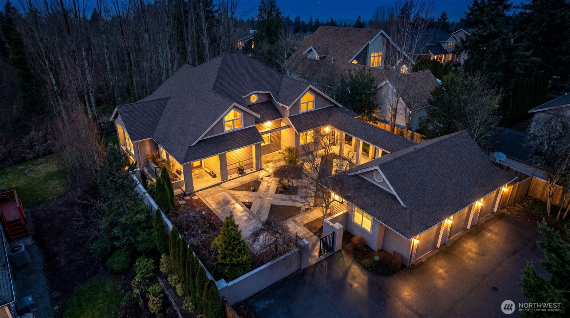 13730 Main Street , Bellevue, WA 98005