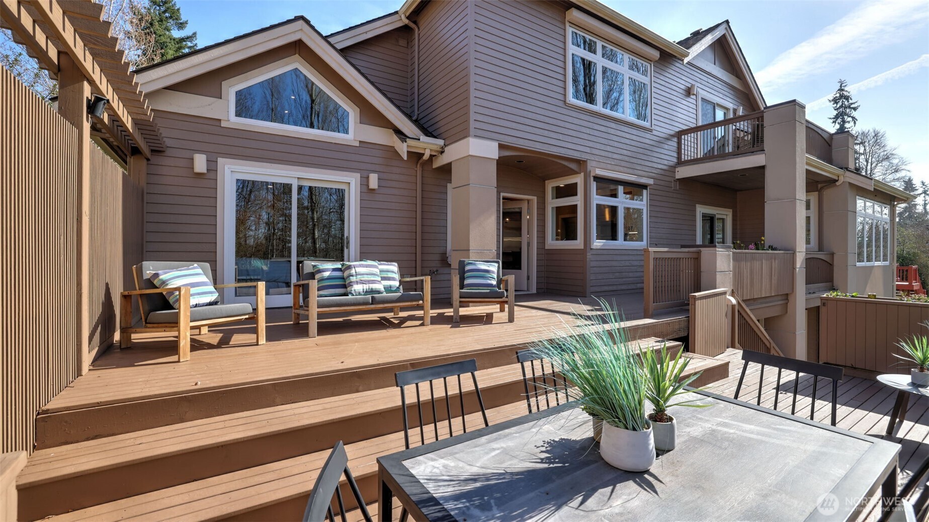 13730 Main Street , Bellevue, WA 98005