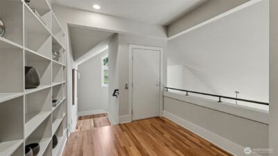 13730 Main Street , Bellevue, WA 98005 - Photo 22