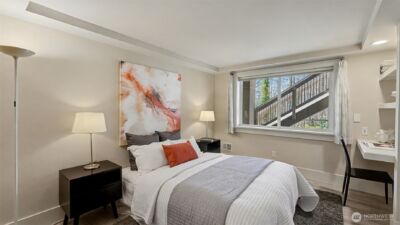 13730 Main Street , Bellevue, WA 98005 - Photo 31