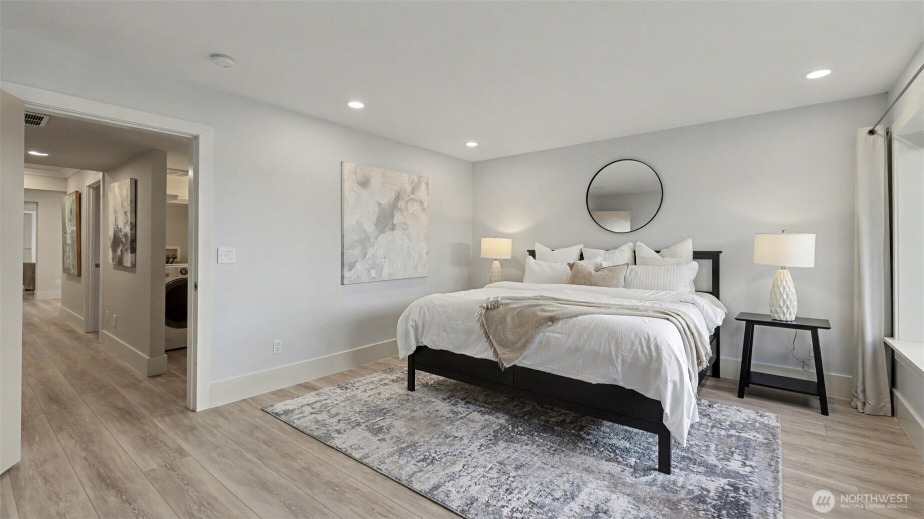 13730 Main Street , Bellevue, WA 98005