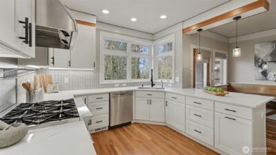 13730 Main Street , Bellevue, WA 98005 - Photo 8