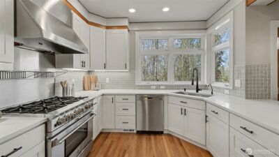 13730 Main Street , Bellevue, WA 98005 - Photo 10