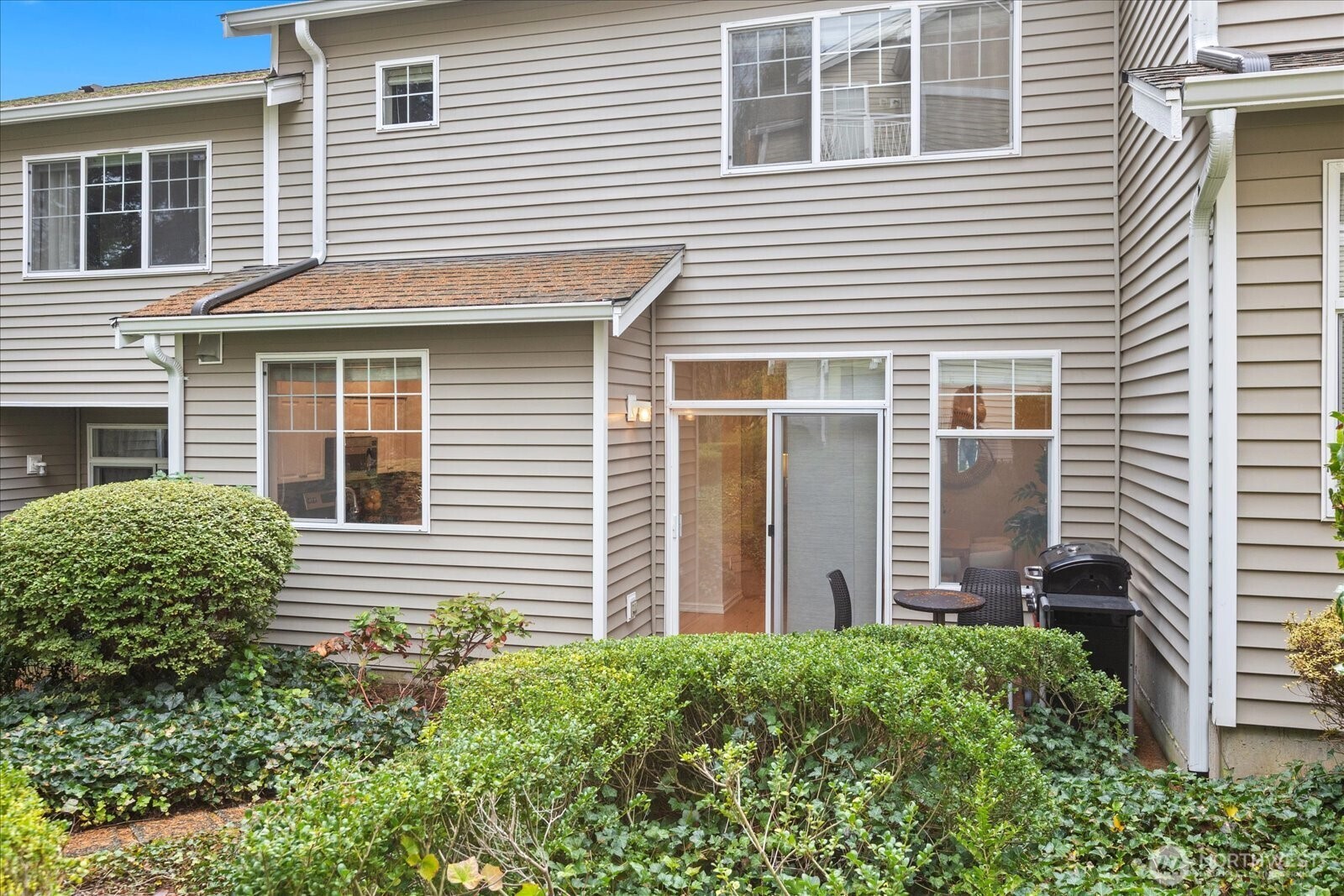 9634 179th Place NE #2, Redmond, WA 98052