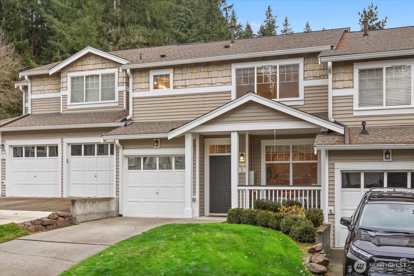 9634 179th Place NE #2, Redmond, WA 98052