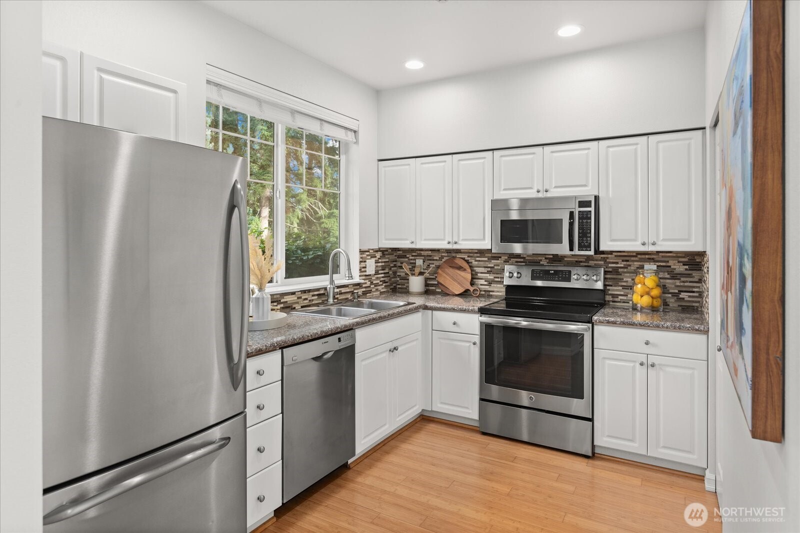 9634 179th Place NE #2, Redmond, WA 98052