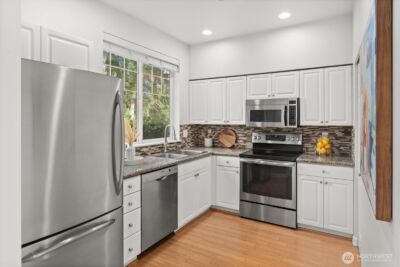 9634 179th Place NE #2, Redmond, WA 98052 - Photo 6