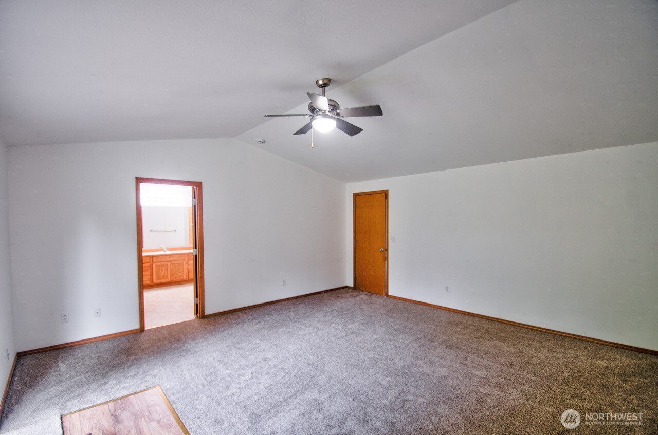 164 Beville Road , Boistfort, WA 98532