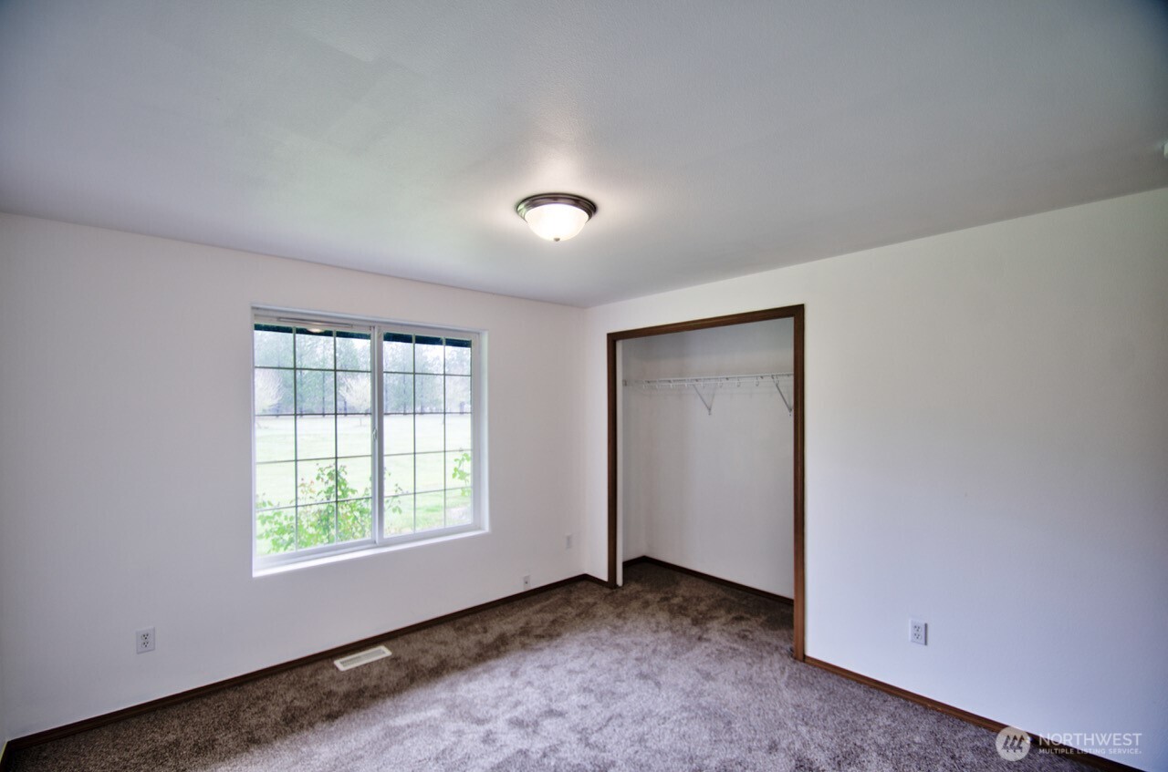 164 Beville Road , Boistfort, WA 98532