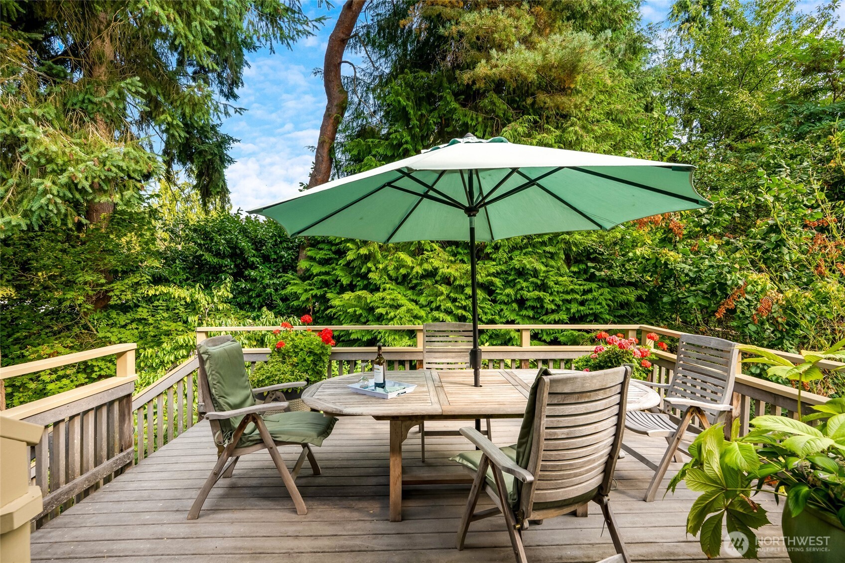 1058 NE 106th Street , Seattle, WA 98125