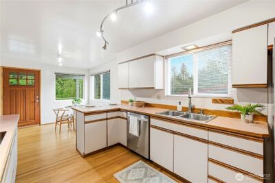 1058 NE 106th Street , Seattle, WA 98125 - Photo 6