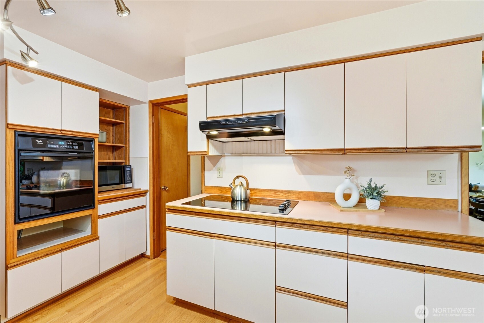 1058 NE 106th Street , Seattle, WA 98125