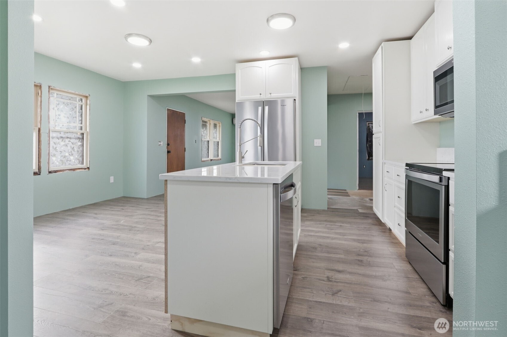 607 21st ave , Longview, WA 98632