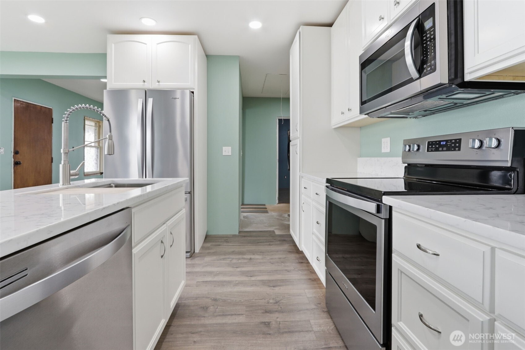 607 21st ave , Longview, WA 98632