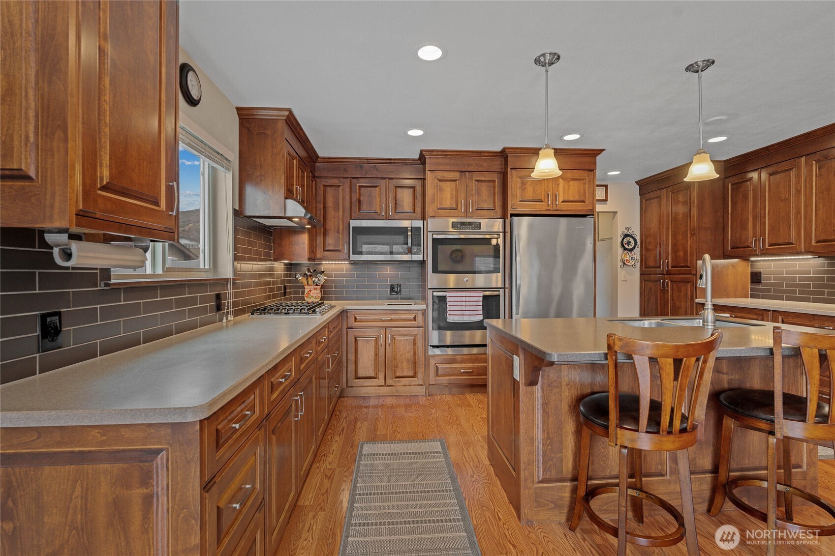 2548 Entiat Way , Entiat, WA 98822