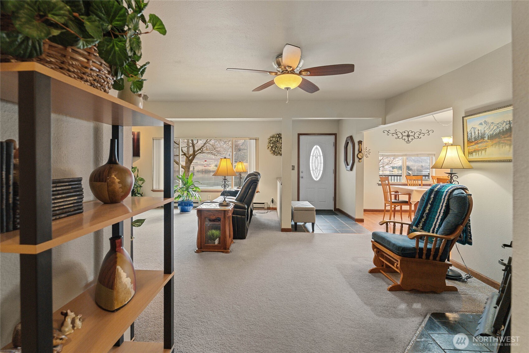 2548 Entiat Way , Entiat, WA 98822