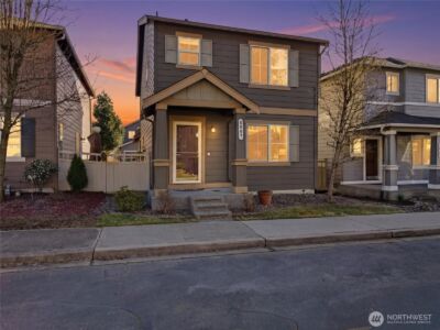 3657 London Loop NE, Lacey, WA 98516 - Photo 2