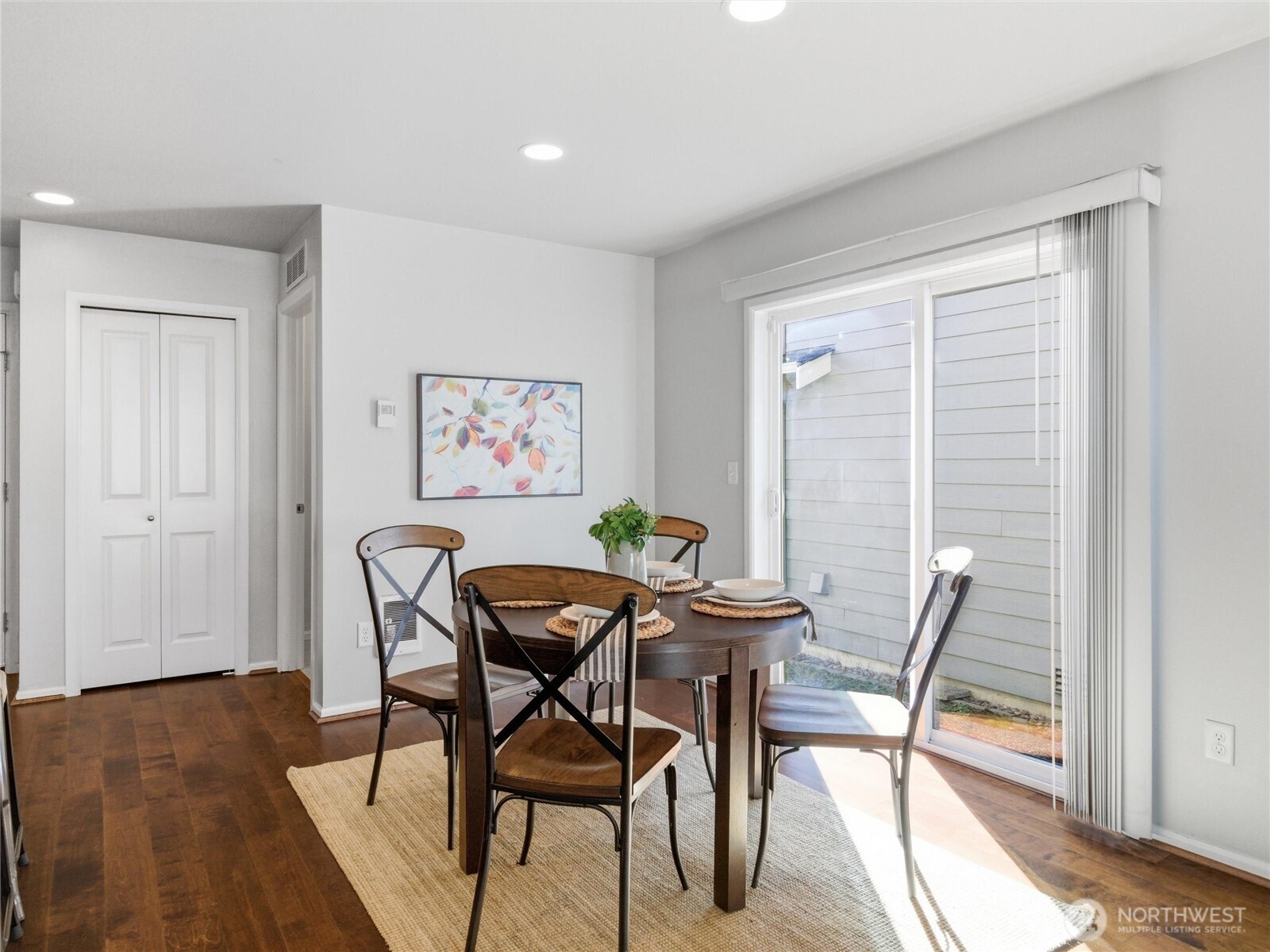 3657 London Loop NE, Lacey, WA 98516