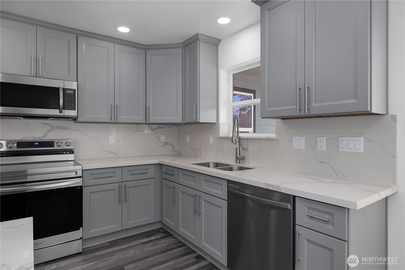 447 Chestnut Street , Shelton, WA 98584