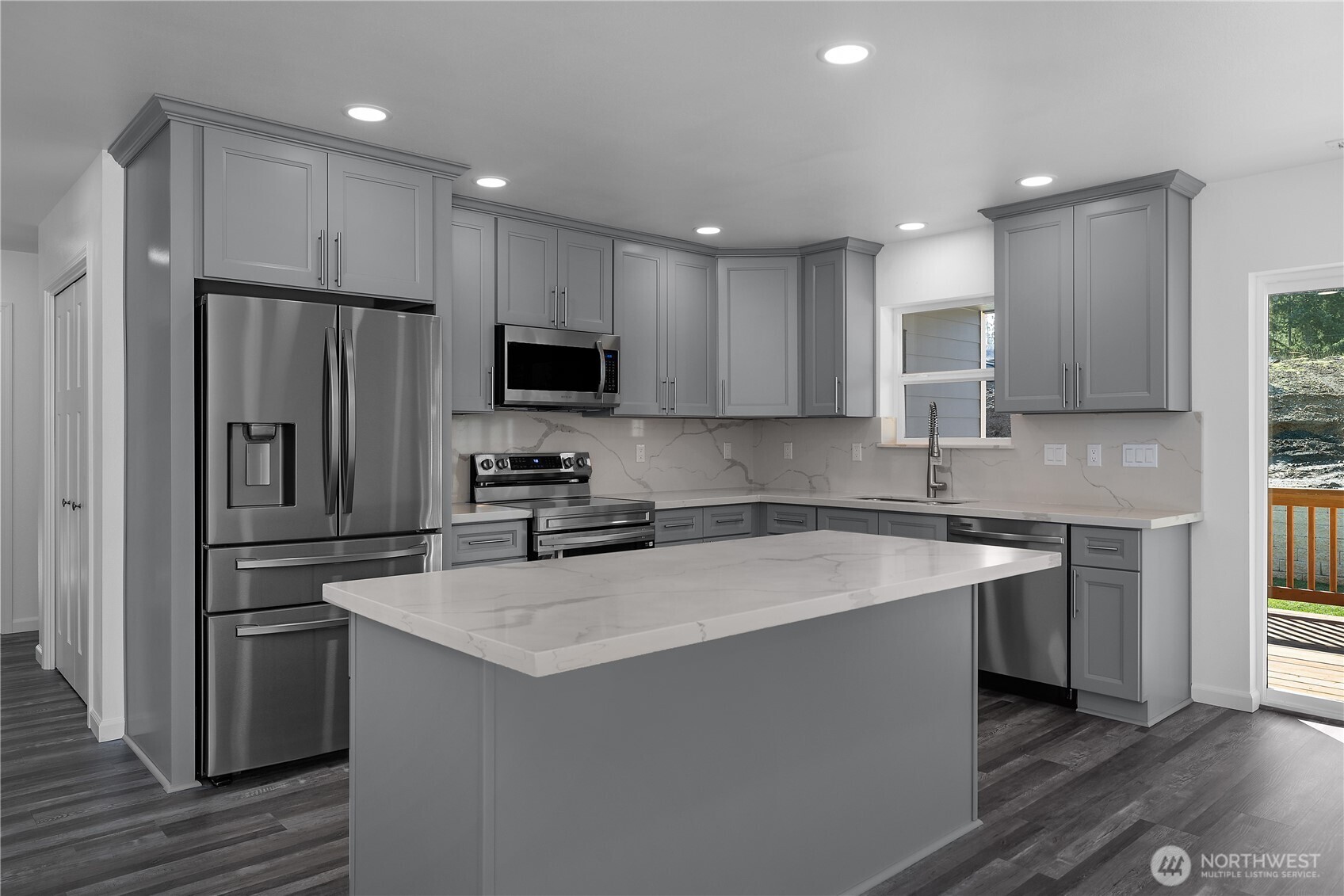 447 Chestnut Street , Shelton, WA 98584