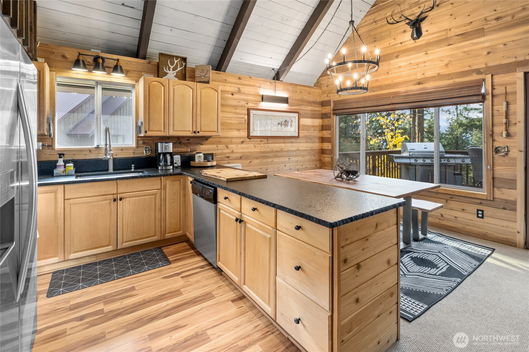 110 Deer Point Lane , Ronald, WA 98940-0150