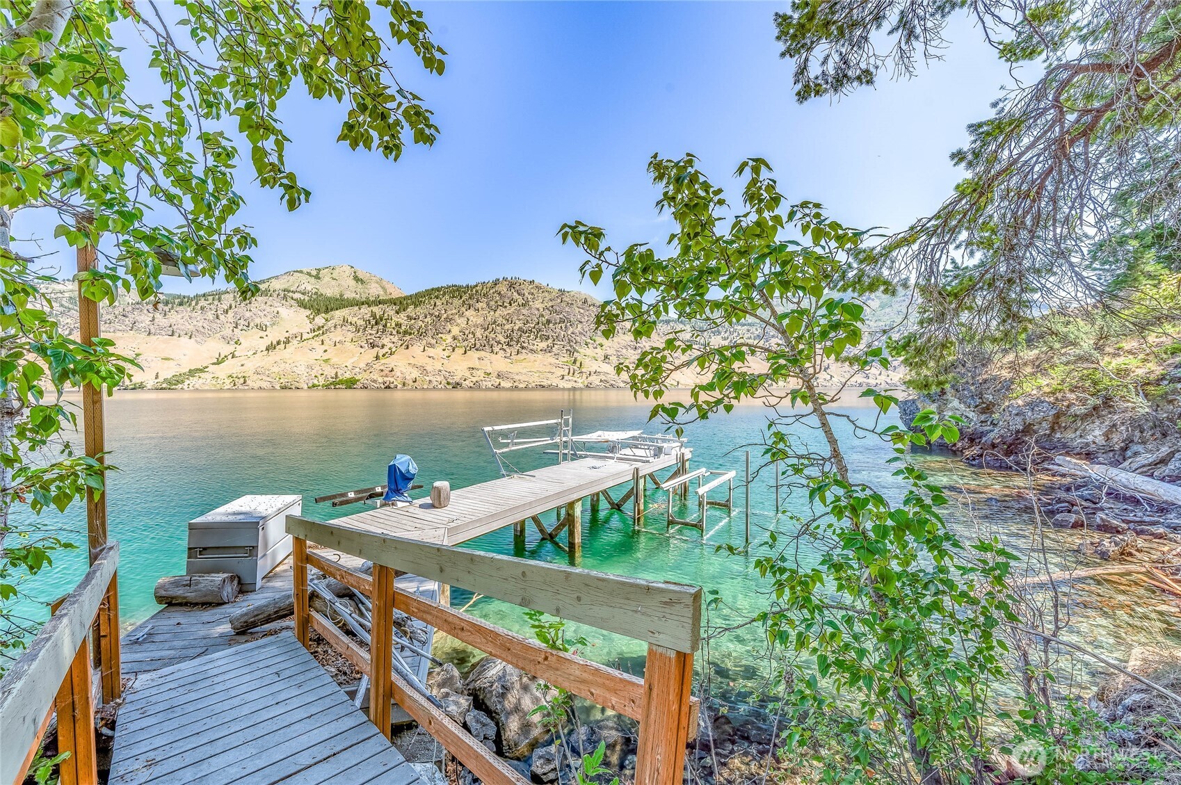 20000 S Lakeshore Road , Chelan, WA 98816-9261