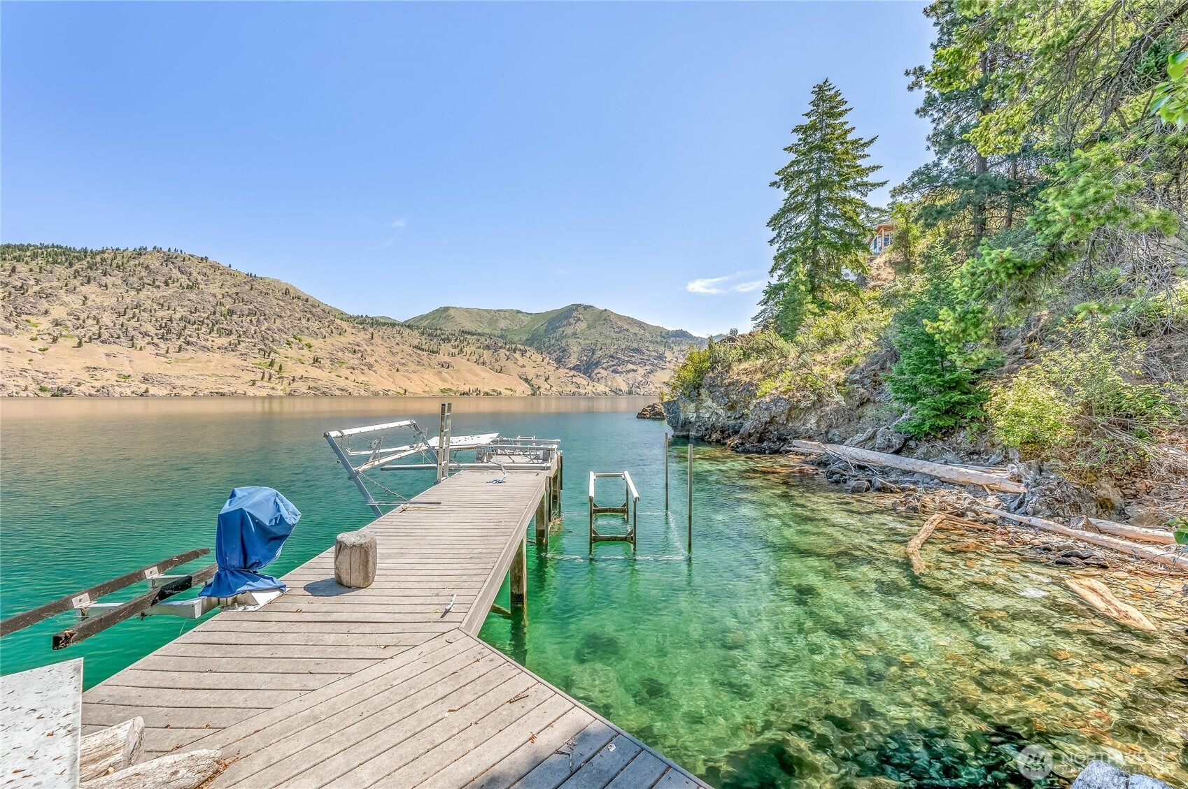 20000 S Lakeshore Road , Chelan, WA 98816-9261