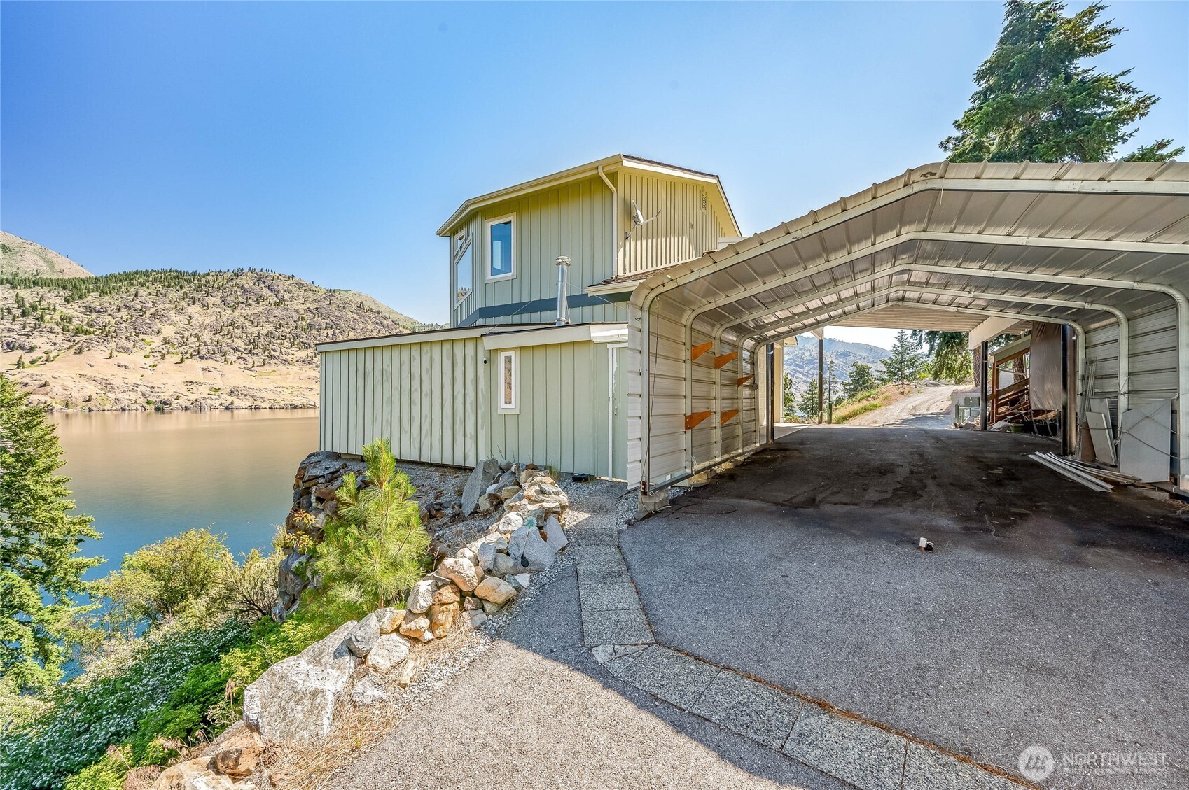 20000 S Lakeshore Road , Chelan, WA 98816-9261