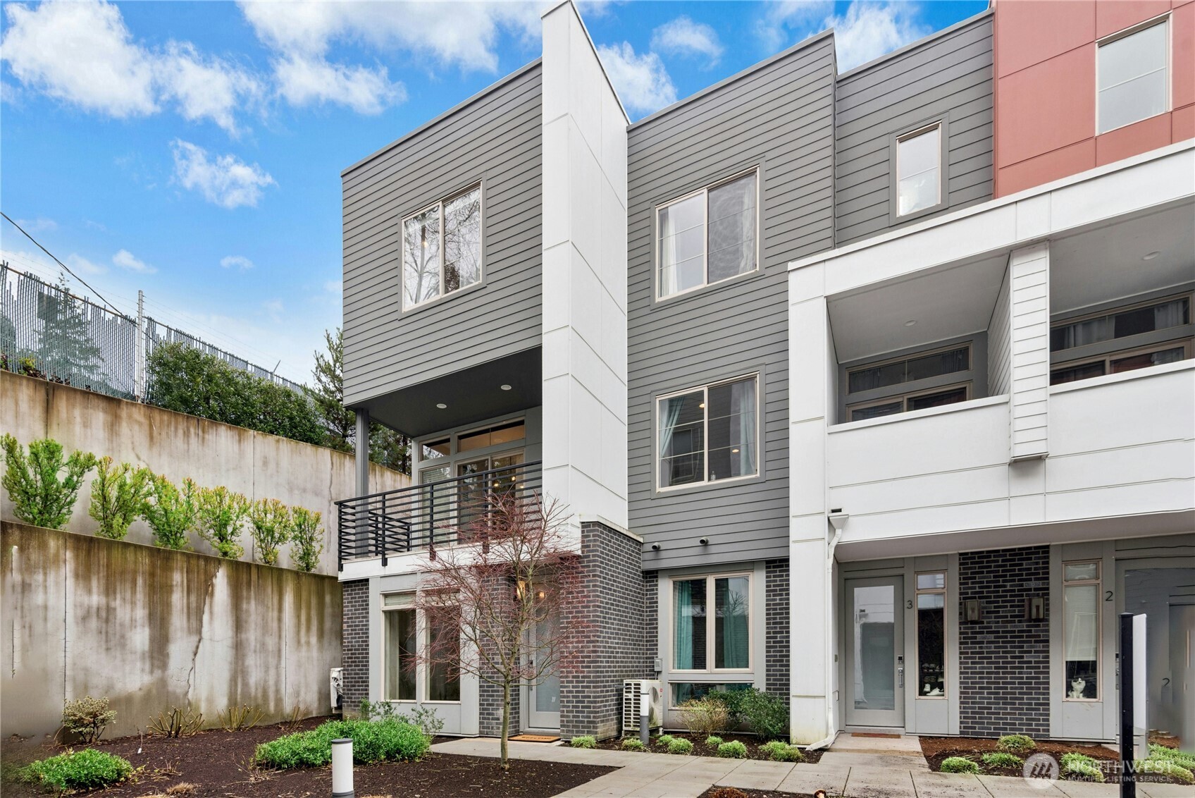 11416 117th Lane NE #E004, Kirkland, WA 98034