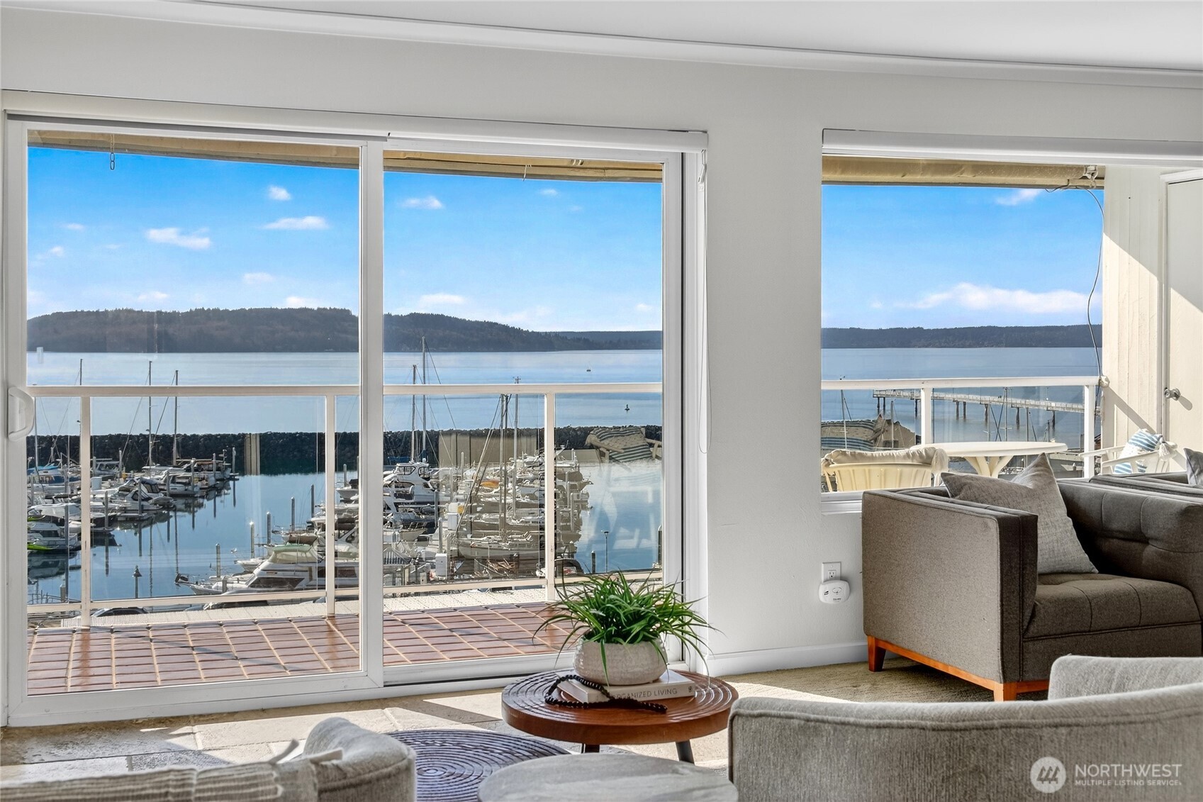 22315 6th Avenue S #A404, Des Moines, WA 98198