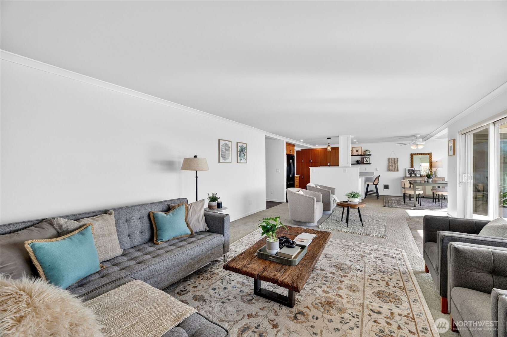 22315 6th Avenue S #A404, Des Moines, WA 98198