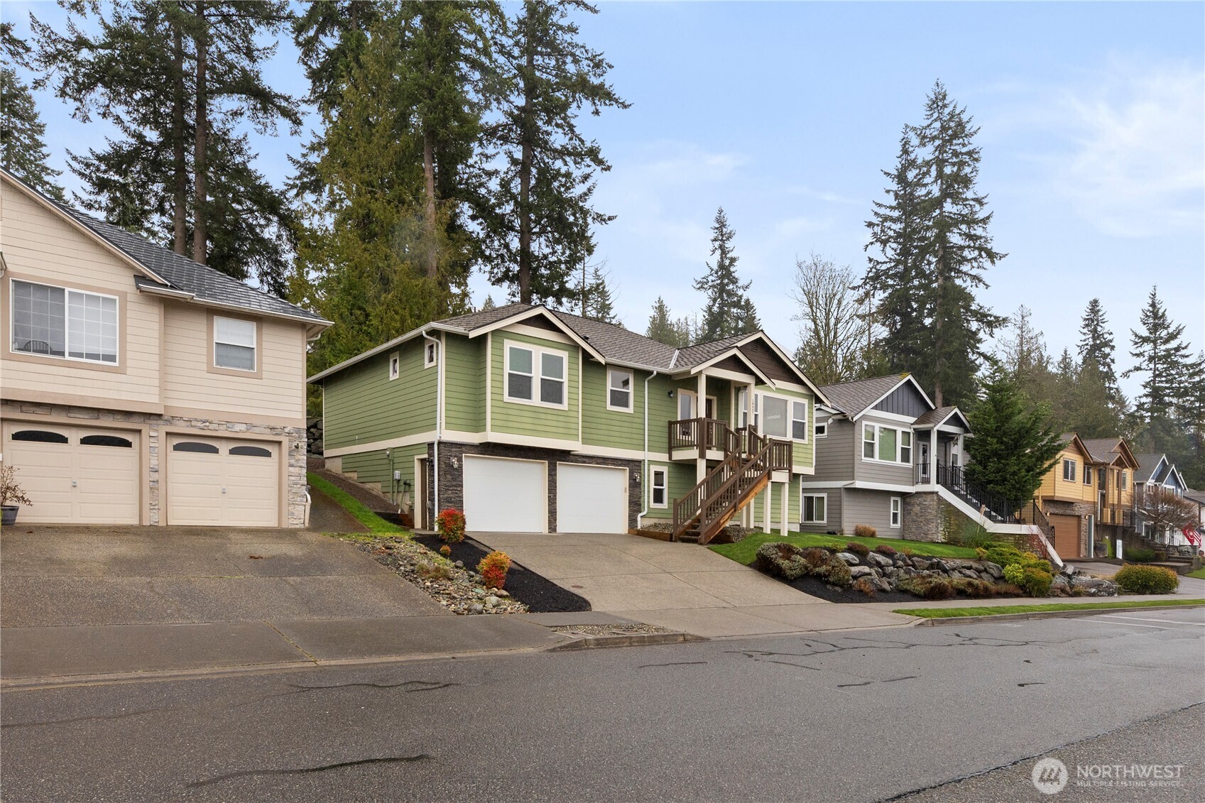 18407 Hawksview Drive , Arlington, WA 98223