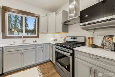 18407 Hawksview Drive , Arlington, WA 98223 - Photo 5