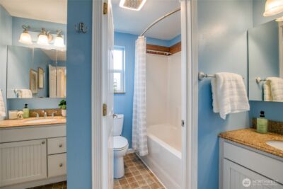 828 Ocean Avenue , Cosmopolis, WA 98595 - Photo 28