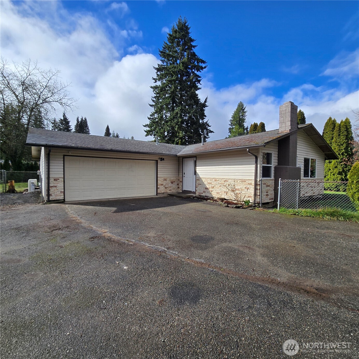 2948 SE Alson CT , Port Orchard, WA 98366