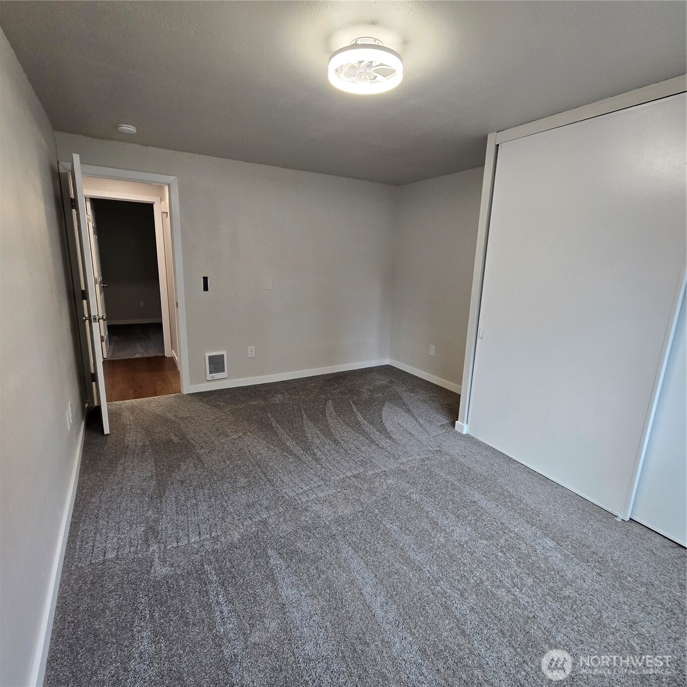 2948 SE Alson CT , Port Orchard, WA 98366