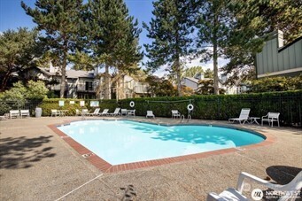 11114 NE 125th Lane #G227, Kirkland, WA 98034