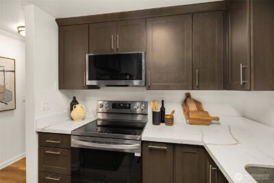 11114 NE 125th Lane #G227, Kirkland, WA 98034 - Photo 9