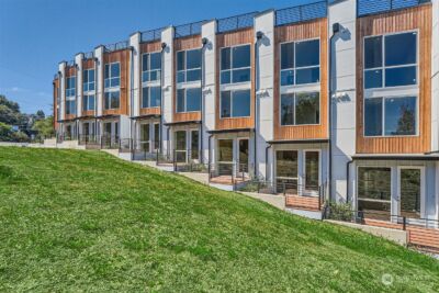 1904 S Grand Street , Seattle, WA 98144