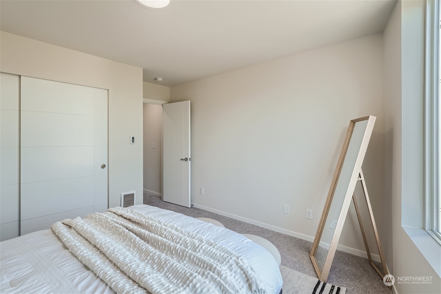 1904 S Grand Street , Seattle, WA 98144