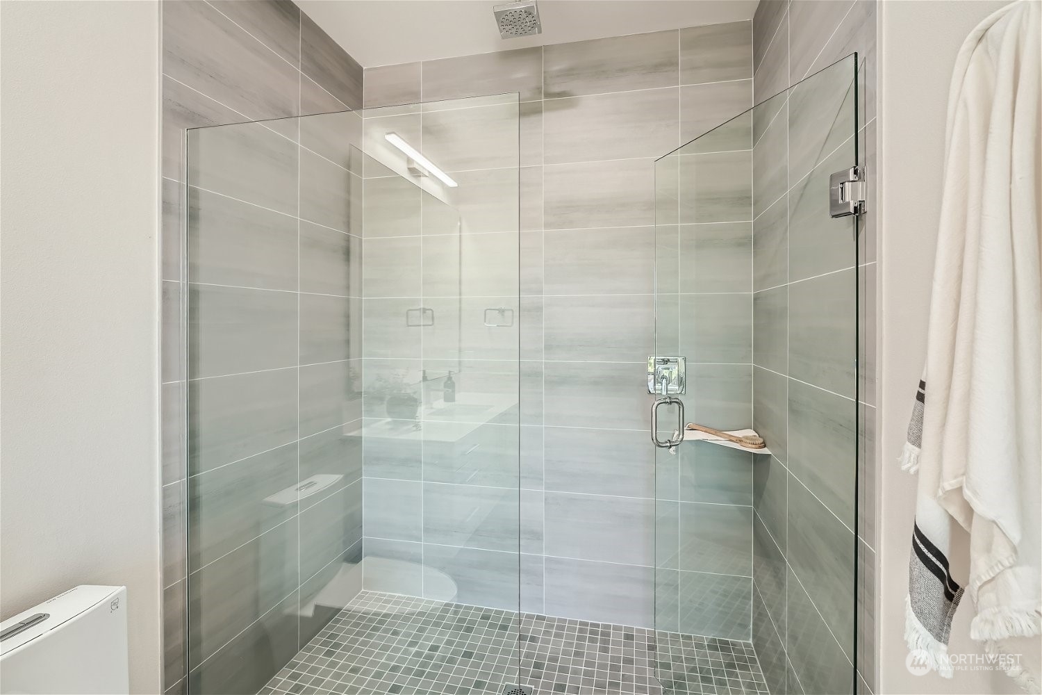 1904 S Grand Street , Seattle, WA 98144