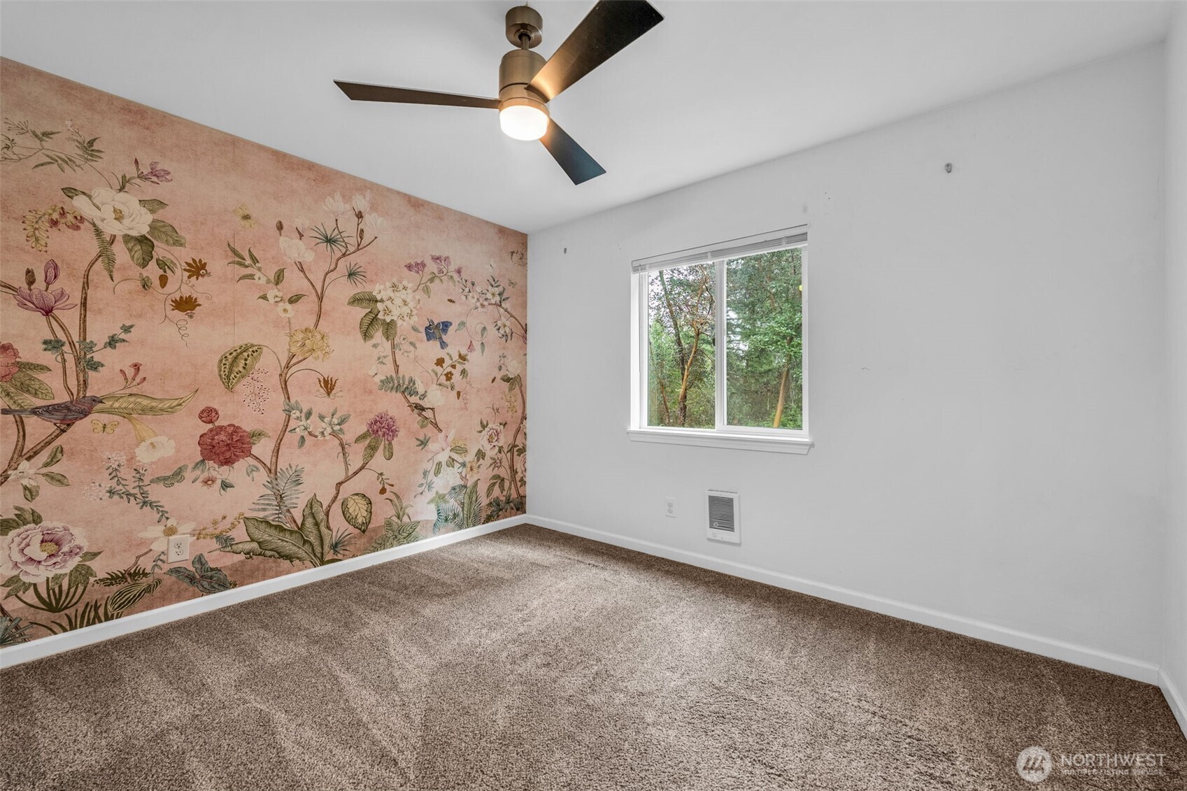 521 NE Matthew Drive , Belfair, WA 98528