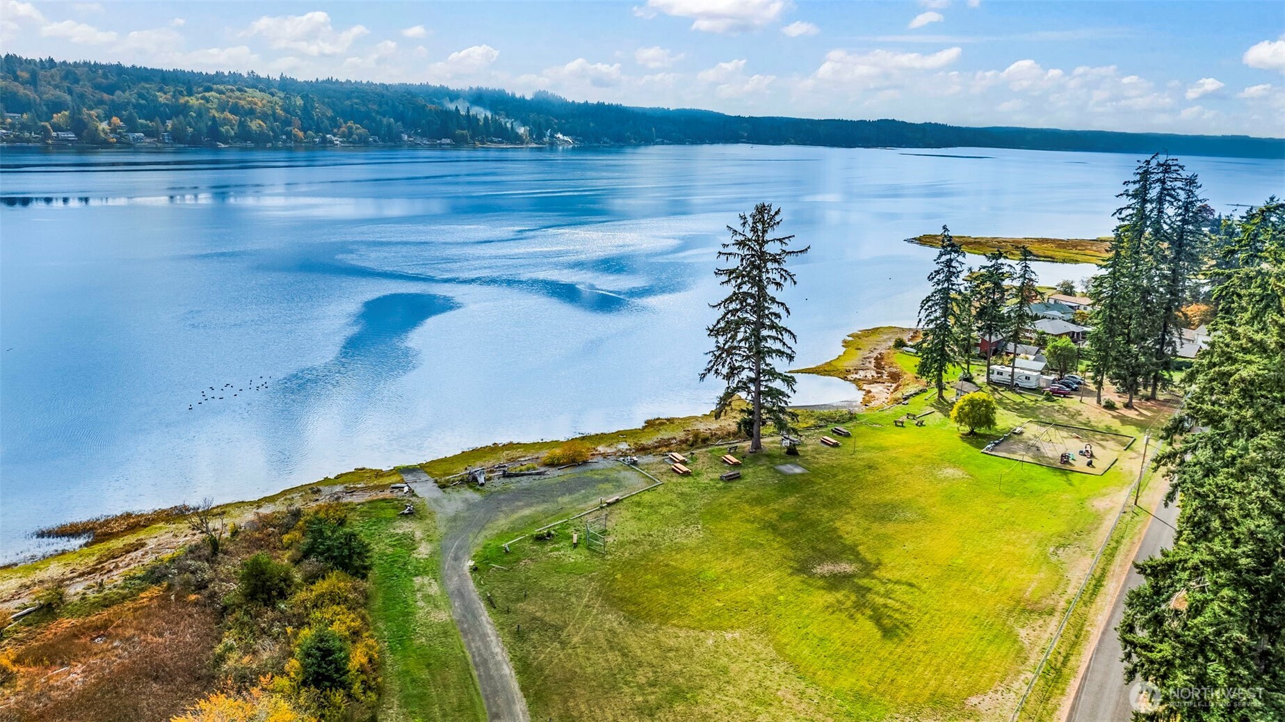 521 NE Matthew Drive , Belfair, WA 98528