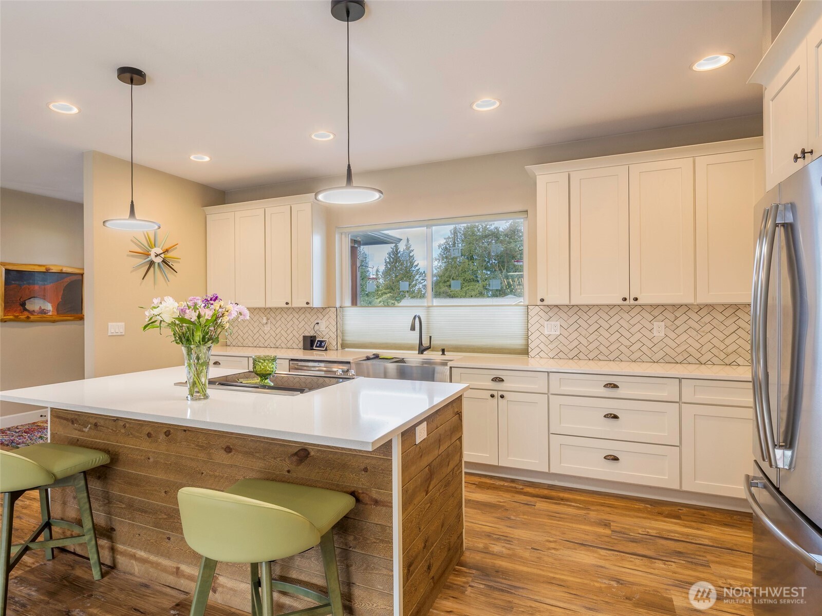 1934 W 8th Street , Port Angeles, WA 98363