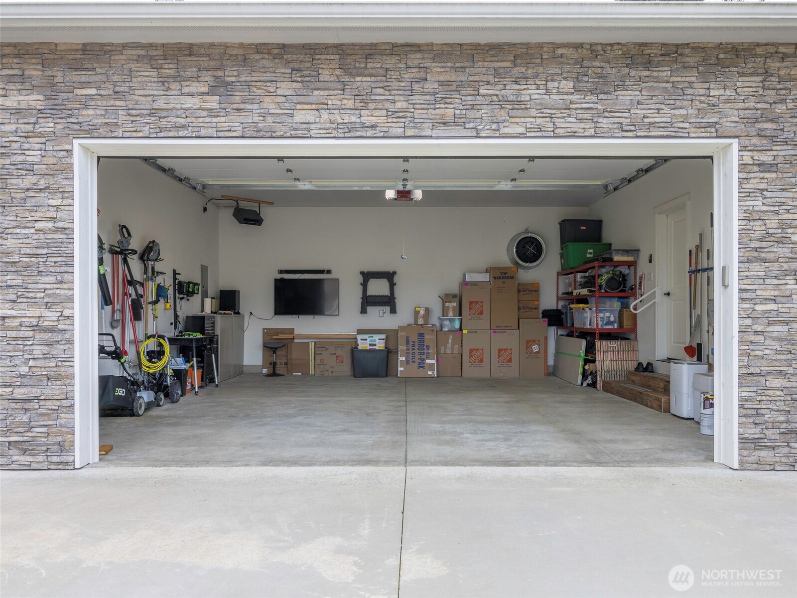 1934 W 8th Street , Port Angeles, WA 98363