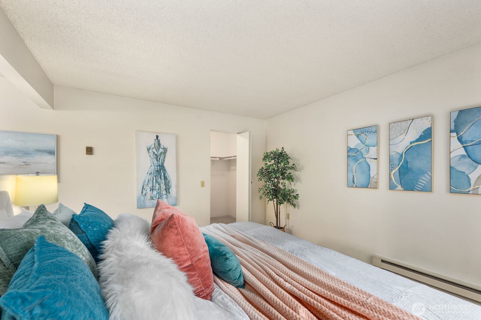 13741 15th Avenue NE #C3, Seattle, WA 98125