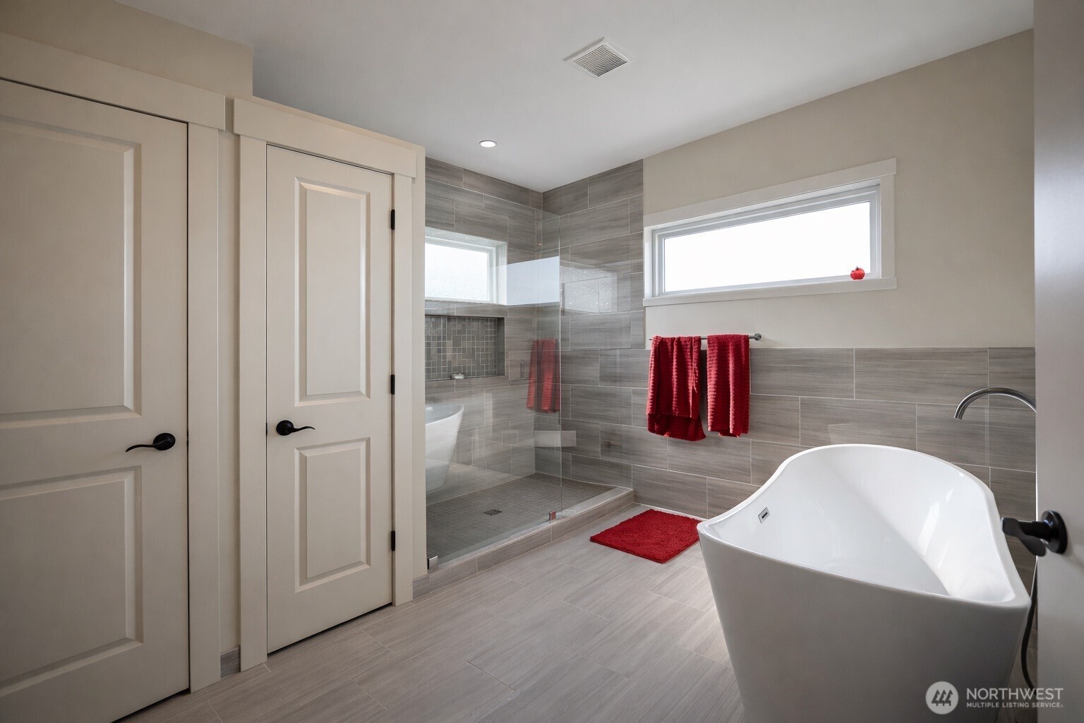 149 Clos Chevalle Road , Chelan, WA 98816